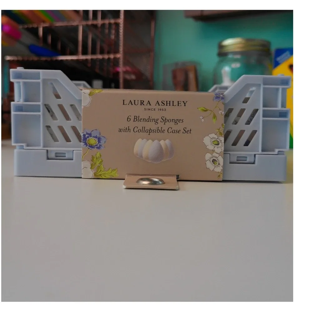 Laura Ashley 6-Piece Makeup Blending Sponges Set Collapsible Crate Blue NEW